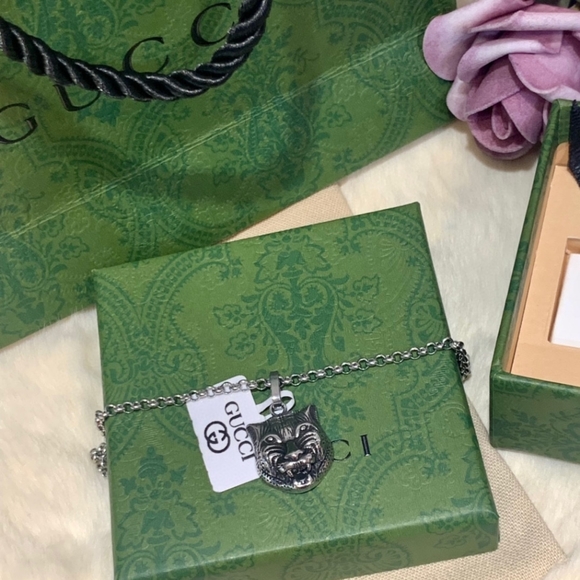 GUCCI tiger head necklace - Picture 7 of 9